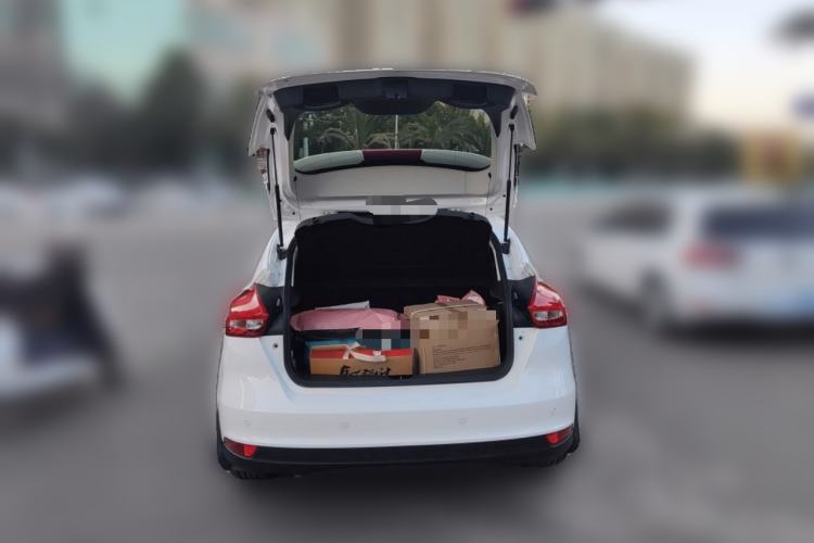 Used Ford Focus 2017 Hatchback EcoBoost 125 Automatic - Ultra-Powerful Style Edition with Smart Drive Features