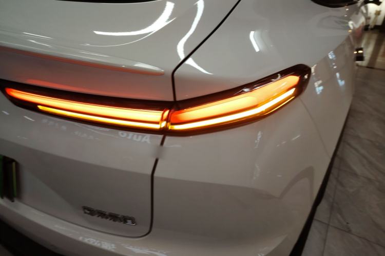 Used ONVO L60 2025 Model—85 kWh All-Wheel-Drive Version
