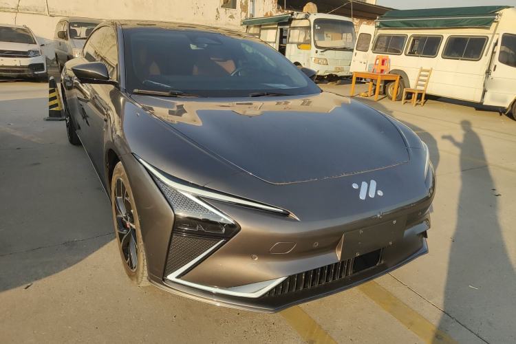 Used  L7 2022 Dynamic Model
