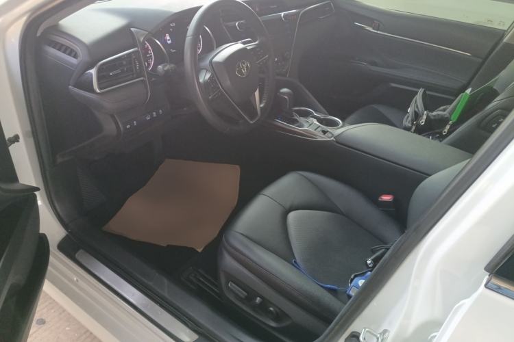 Used Toyota Camry 2019 2.0G Luxury Edition China VI Standard
