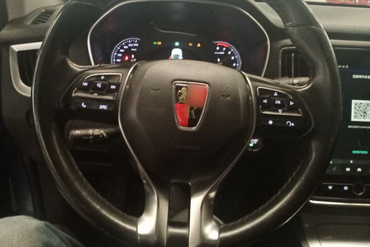 Used Roewe RX5 2016 30T Two-Wheel Drive Automatic Internet Smart Edition