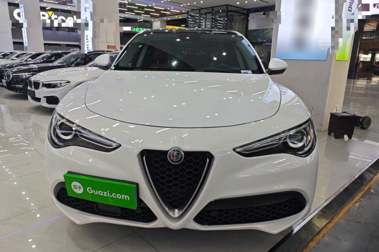 Used Alfa Romeo Stelvio 2017 2.0T 200HP Elite Edition
