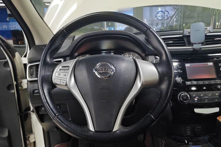 Used Nissan Qashqai 2016 2.0L CVT Luxury Edition
