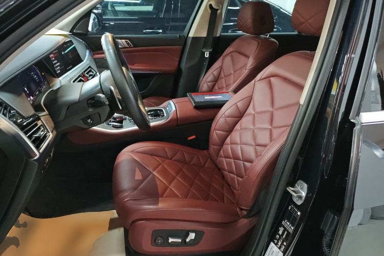 Used BMW X5 2022 Restyled xDrive 30Li Luxury Version M Sport Package