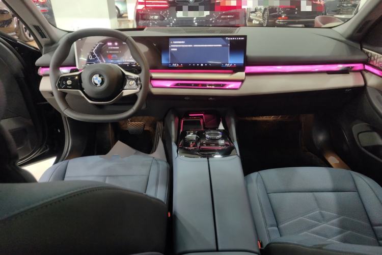 Used BMW 5 Series 2024 530Li Luxury Package Premium Edition
