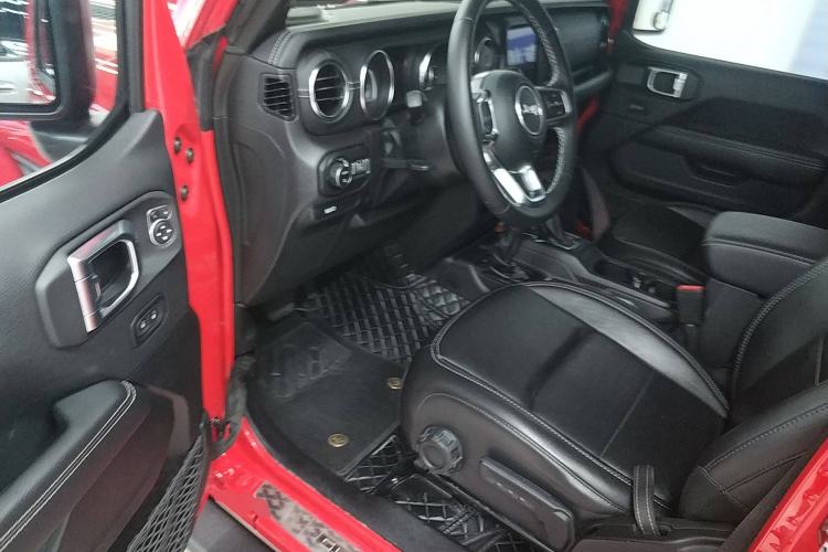 Used  Gladiator 2022 3.6L Pioneer Edition
