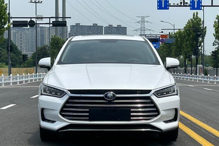 Used BYD Qin Pro New Energy 2019 DM Super Edition 1.5TI Automatic Smart Connect Speedy Model China VI Standard

