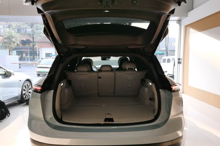 Used Nio ES6 2024 75 kWh
