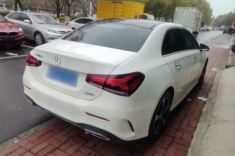 Used Mercedes-Benz A-Class 2022 Revised Version A 200 L Sport Sedan Fashionable Style