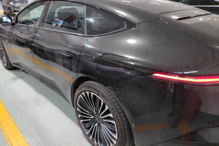 Used  12 2025 Ultra Extended-Range Edition
