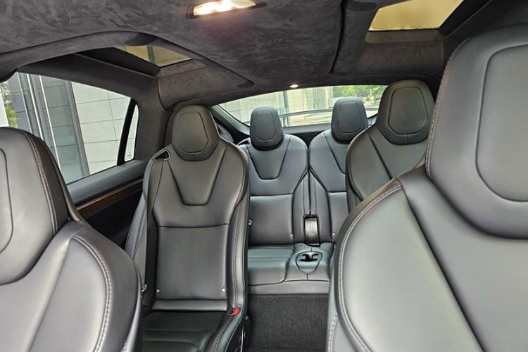 Used Tesla Model X 2019 Long-Range Version
