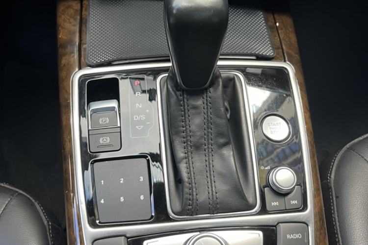 Used Audi A6L 2018 30th Anniversary Edition 45 TFSI quattro Sport model
