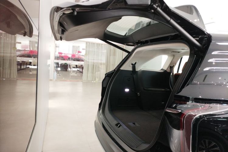 Used Hongqi HS7 PHEV 
