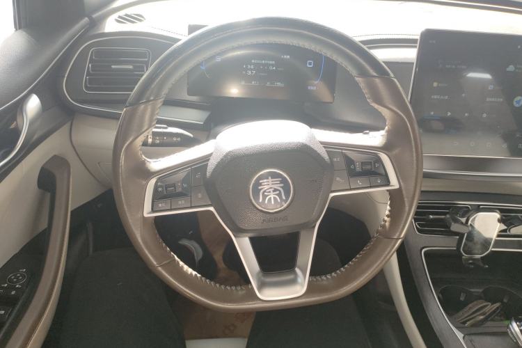 Used BYD Qin PLUS 2023 Champion Edition DM-i 120KM Leading Model
