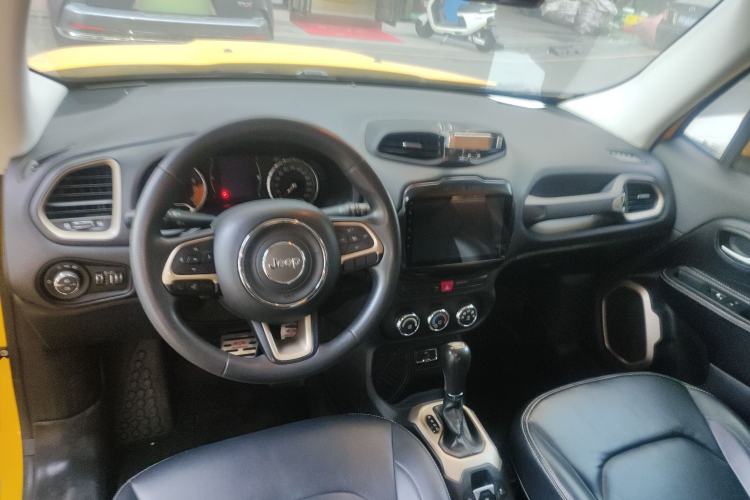 Used  Renegade 2017 180T Automatic High-Energy Version