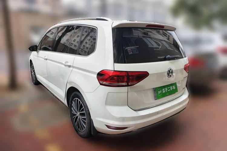 Used Volkswagen Touran 2016 Volkswagen Touran L 280TSI DSG Luxury Edition