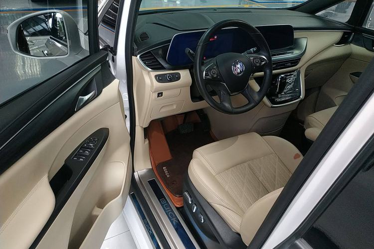 Used Buick GL8 2022 ES Land Cruiser 653T Luxury Model
