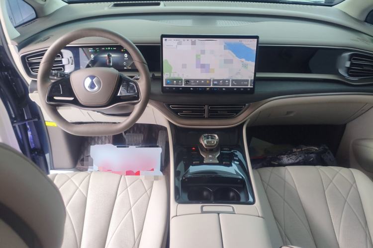 Used Denza D9 2022 DM-i 970 Four-Wheel Drive Flagship Model
