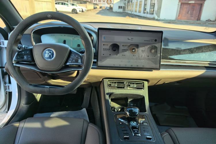 Used BYD Han 2022 DM-i 121KM Luxury Model