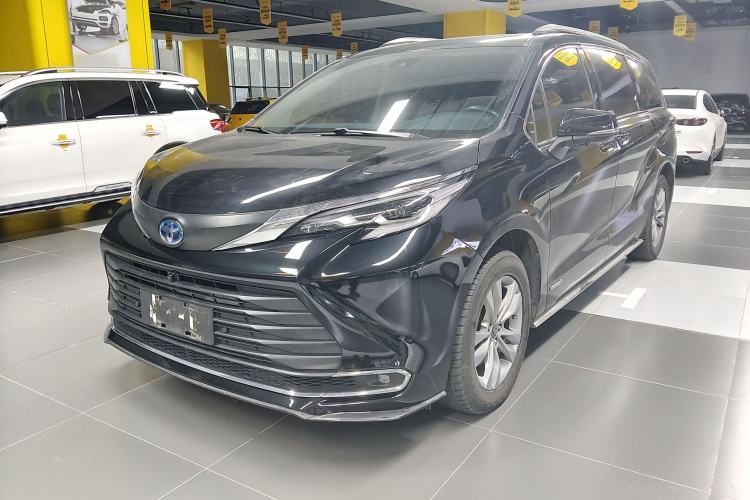 Used Toyota Sienna 2023 2.5L Hybrid Comfort Edition