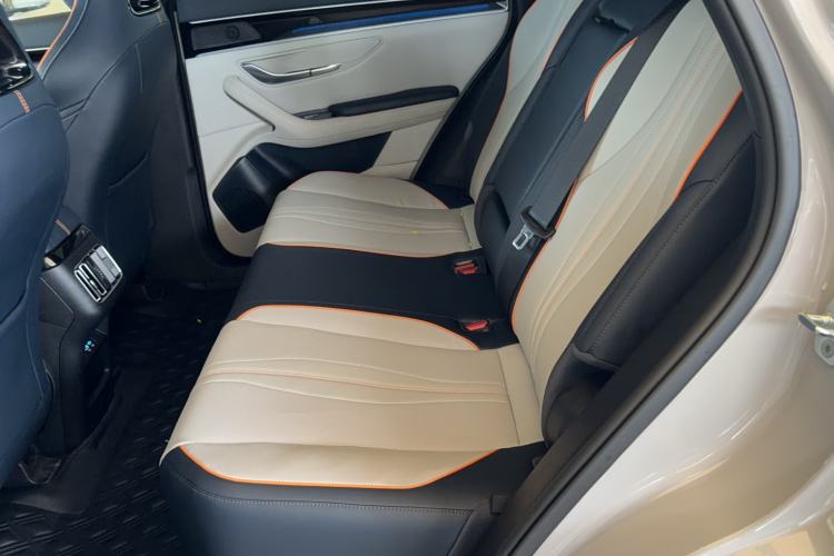 Used BYD Song PLUS New Energy 2023 Champion Edition EV 520KM Flagship Model
