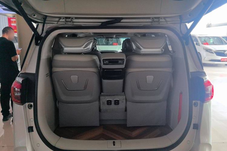 Used Buick GL8 2022 ES Landtrek 653T Comfort Edition
