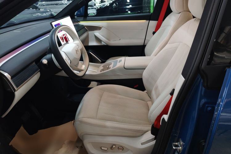 Used ONVO L60 2024 60 kWh Rear-Drive Version