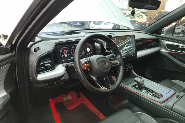 Used GAC Trumpchi GS8 2022 Dual-Engine Series 2.0TM Two-Wheel Drive Prestige Edition (7 Seats)
