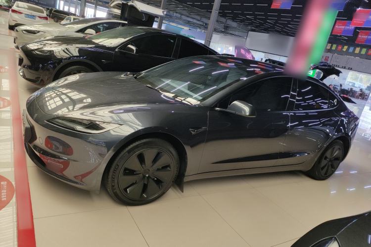 Used Tesla Model 3 2023 Rear-Wheel-Drive Version
