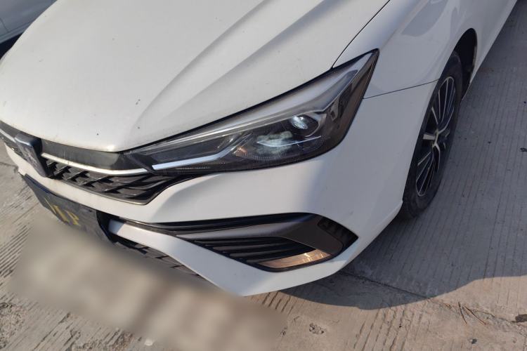 Used Roewe i5 2021 1.5L CVT Platinum Edition
