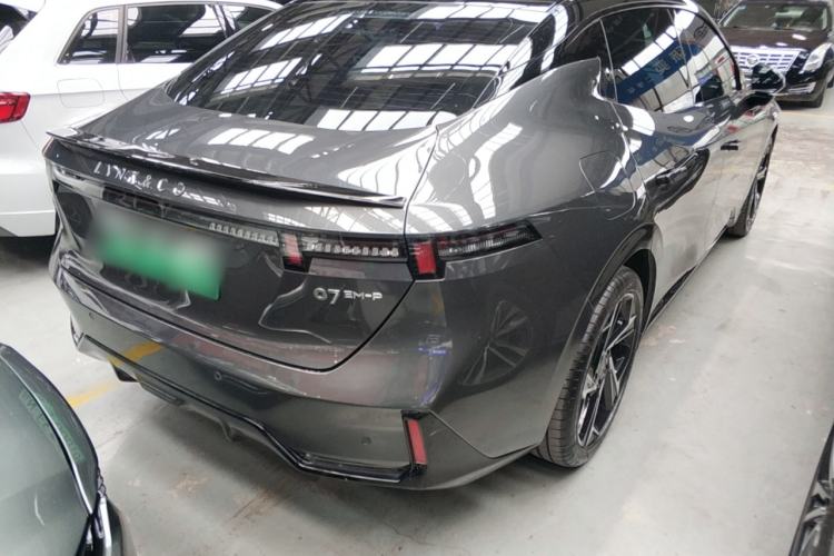 Used Lynk & Co 07 2024 EM-P 126 Long-Range Halo
