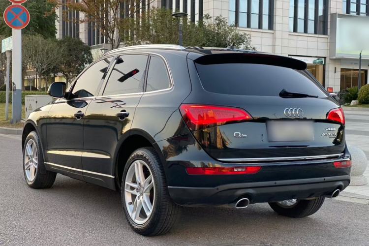 Used Audi Q5 2017 40 TFSI Comfort Model
