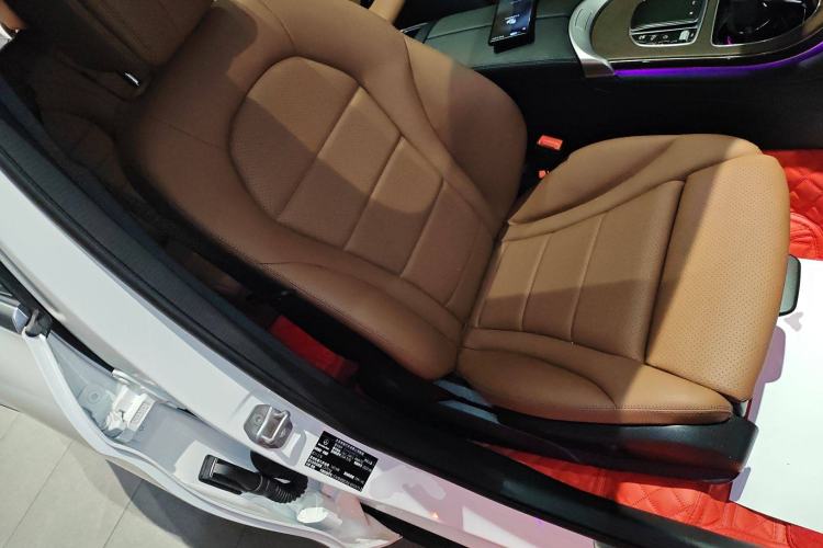 Used Mercedes-Benz GLC 2022 Second Facelift GLC 260 L 4MATIC Luxury Edition
