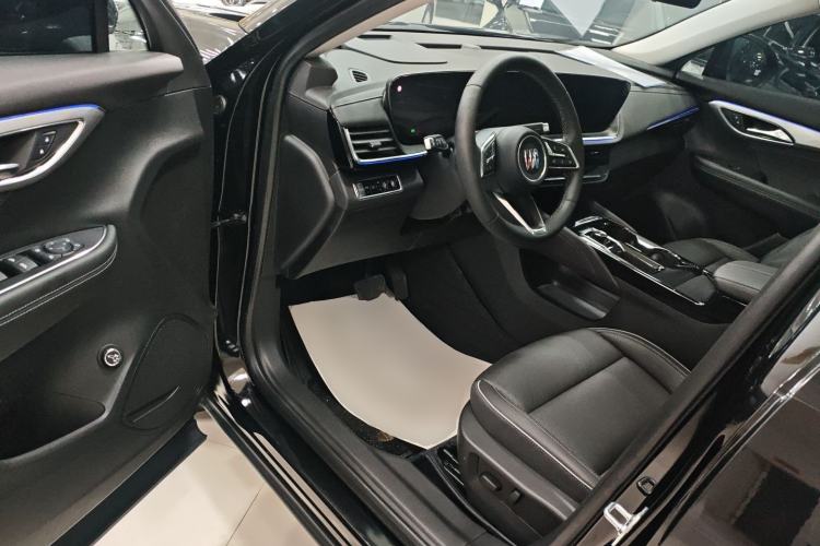 Used Buick Envision 2025 Encore Plus 28T All-Wheel-Drive Platinum Edition
