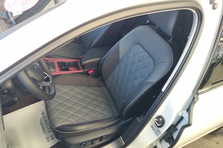 Used Volkswagen Sagitar 2025 300TSI DSG Excellence Edition
