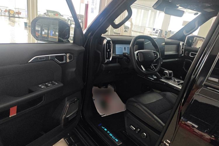 Used JETOUR Traveler 2023 2.0T All-Wheel Drive CrossPRO+