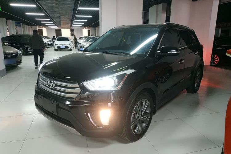 Used Hyundai ix25 2015 1.6L Automatic Two-Wheel-Drive Deluxe DLX Model