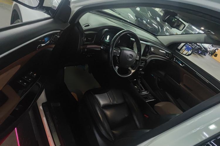 Used GAC Trumpchi GS8 2019 390T Two-Wheel Drive Luxury Smart Connectivity Version (7 Seats)
