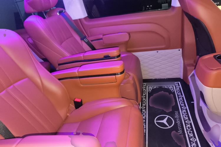 Used Mercedes-Benz Vito 2021 2.0T Elite Version 7 Seats