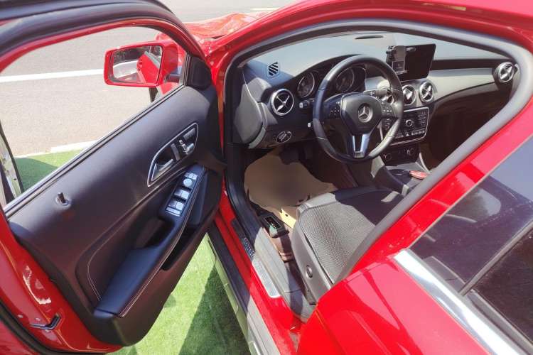 Used Mercedes-Benz GLA 2016 GLA 220 4MATIC Fashion Edition
