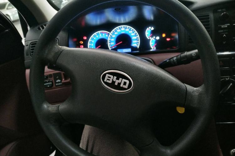 Used BYD F3 2012 Energy-Saving Edition 1.5L Manual Comfort Model
