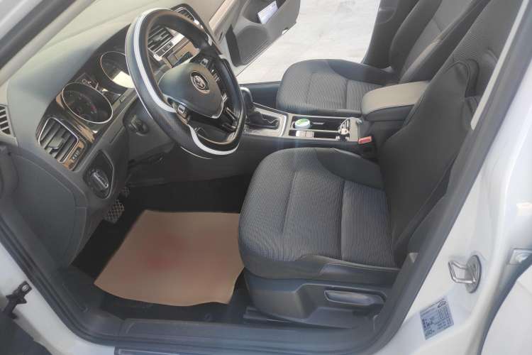 Used Volkswagen Golf 2018 1.6L Automatic Comfort Model
