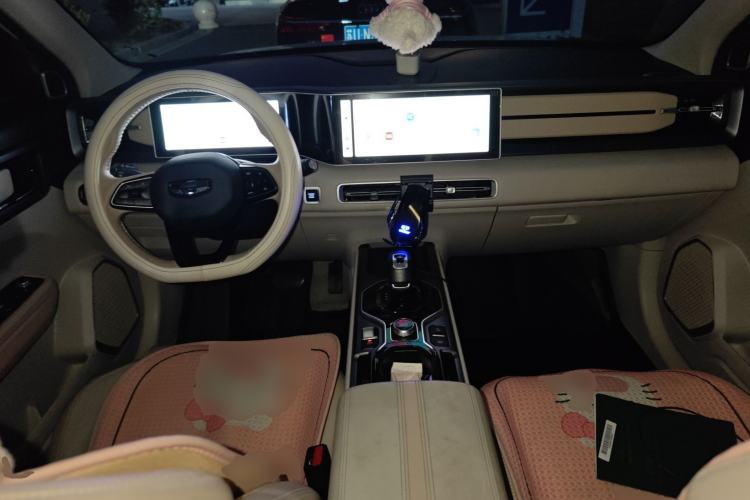 Used Geely Auto icon 2023 1.5TD Chocolate Smoothie Edition
