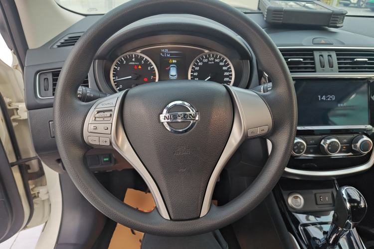 Used Nissan Tiida 2019 1.6L CVT Smart Enjoyment Version China VI Standard
