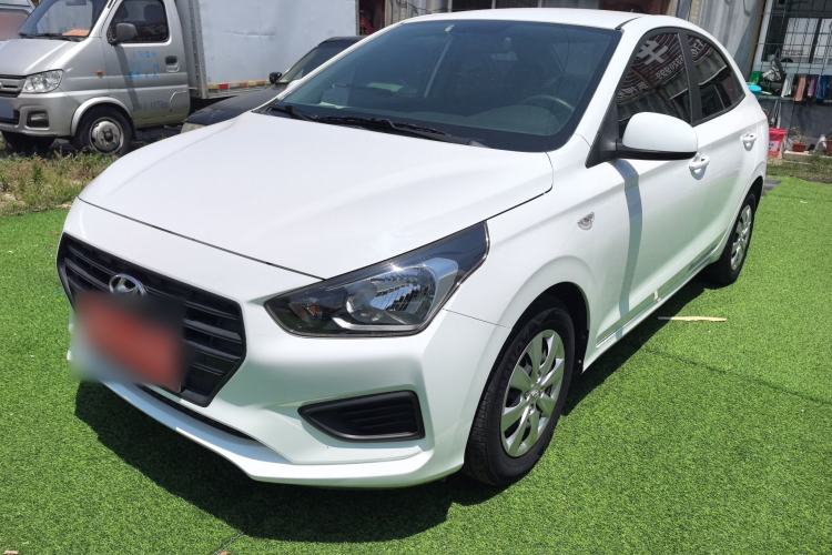 Used Hyundai Verna 2017 1.4L Manual Refreshed Version China VI Standard