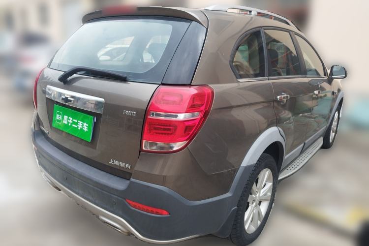 Used Chevrolet Captiva 2015 2.4L 4x4 Flagship Edition 7-Seater
