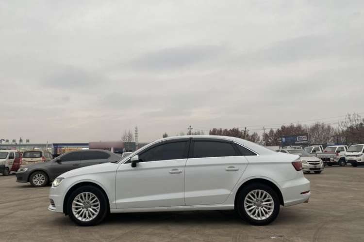 Used Audi A3 2014 Limousine 35 TFSI Automatic Advanced Model
