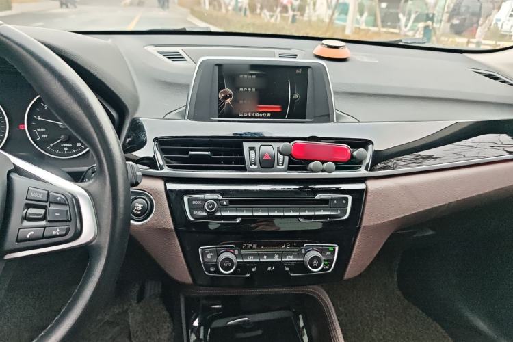 Used BMW X1 2016 sDrive18Li Luxury Model
