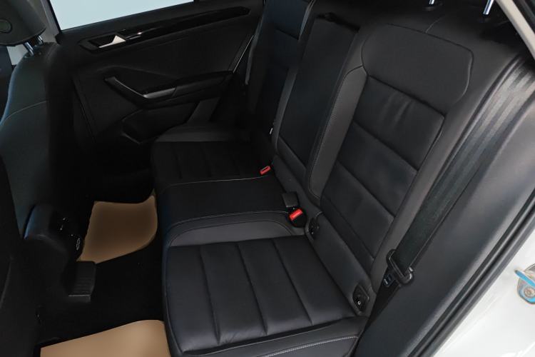 Used Volkswagen T-ROC 2021 280TSI DSG Two-Wheel Drive Comfort Connect Edition
