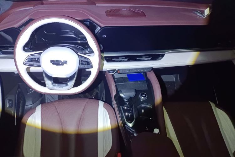 Used Geely Auto Monjaro L 2024 2.0TD High-Power Automatic Two-Wheel Drive Skyline Edition